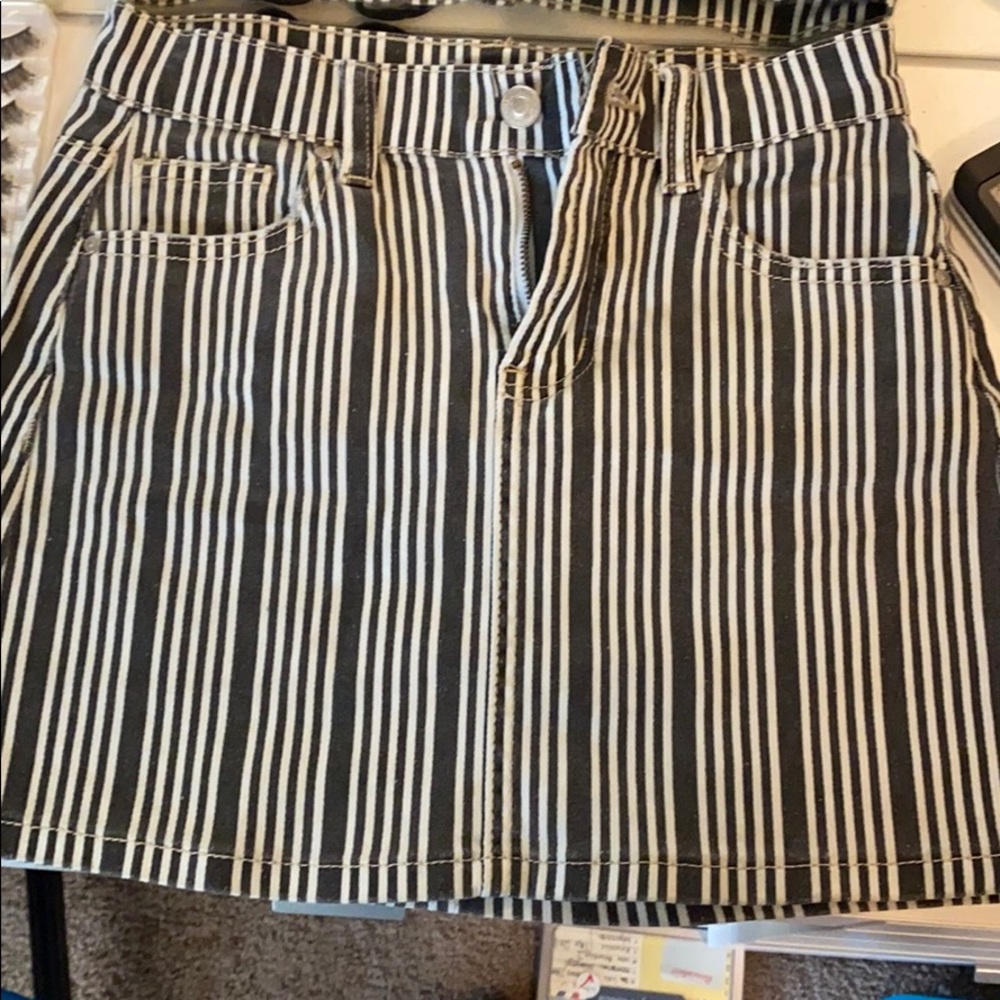 Brand new mini skirt